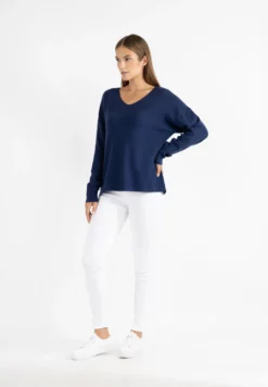 RISA Basic Truien Trui Vanne Dames Ultramarine Blauw -RISA Voortreffelijke Winkel 423fb07eca76dd0aab3ce4e8269c9d7b scaled